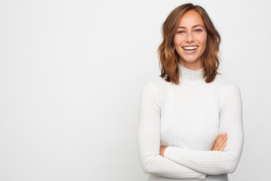 Discover the answers to your most pressing cosmetic dentistry FAQs, including common procedures like teeth whitening, veneers, dental implants, and more.